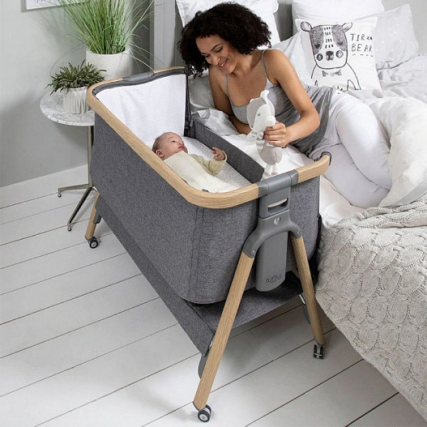 Приставная колыбель Tutti Bambini Cozee с колесами фото 1