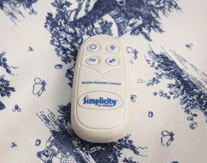Колыбель Simplicity 3060 BTL с пультом — как выглядит в жизни