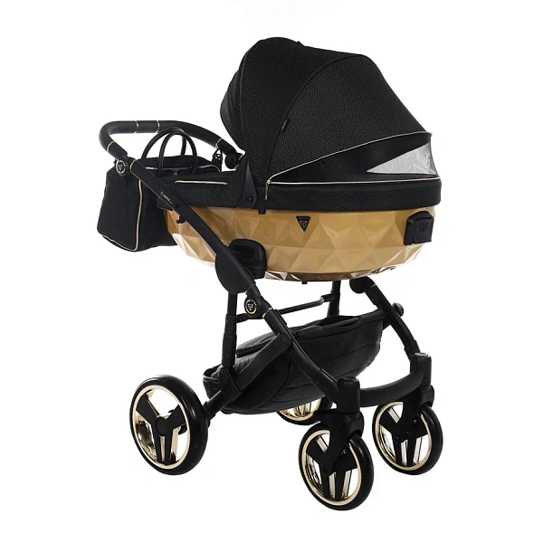 Детская коляска Junama Diamond Mirror Satin V2 2 в 1 на черной раме фото 3