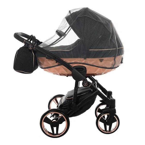 Детская коляска Junama Diamond Mirror Satin V2 3 в 1 на черной раме фото 1