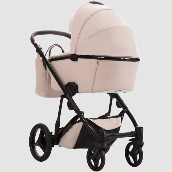 Детская коляска Bebetto Loren Gloss 2 в 1 фото 3