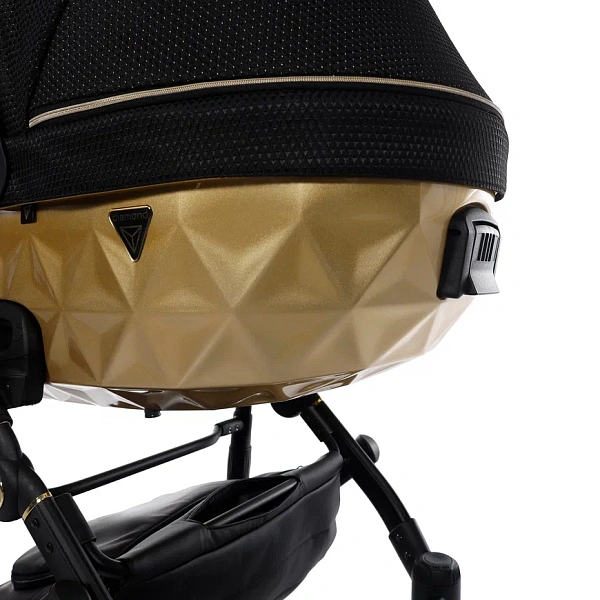 Детская коляска Junama Diamond Mirror Satin V2 2 в 1 на черной раме фото 9